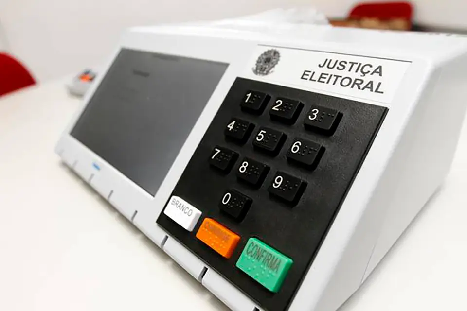 A Moreira esteve presente na sede de cada Tribunal Regional Eleitoral para verificar e validar o cumprimento das regras que norteiam a Votação Paralela