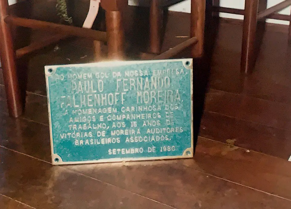 Era tão eficiente em fechar novos negócios que foi apelidado de "Homem-Gol" por seus pares